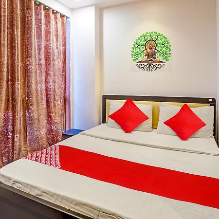 Hotel O Lotus Hotel Сурат Экстерьер фото