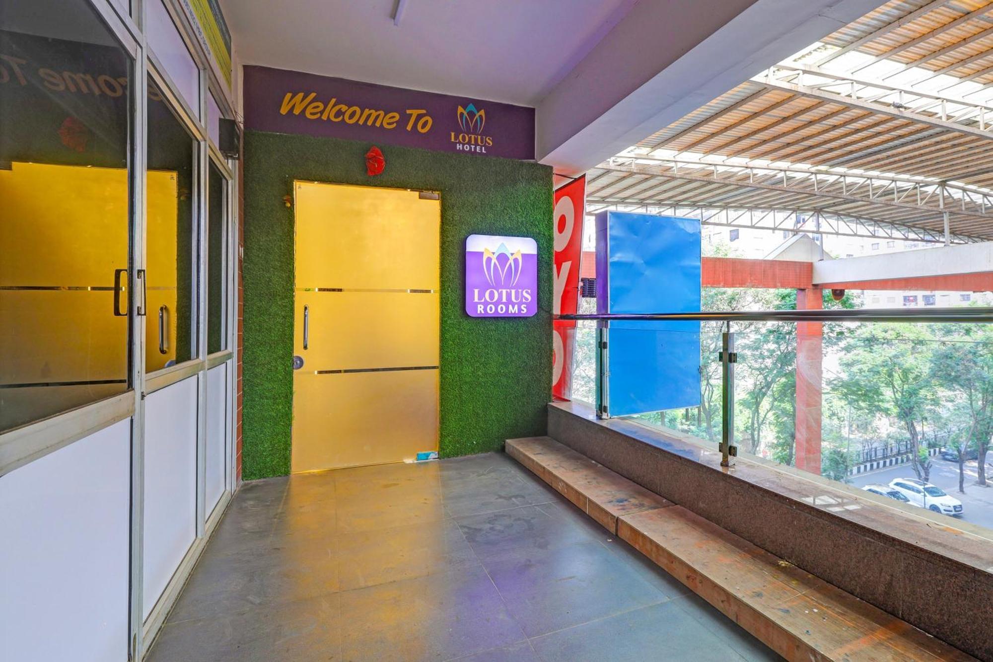 Hotel O Lotus Hotel Сурат Экстерьер фото